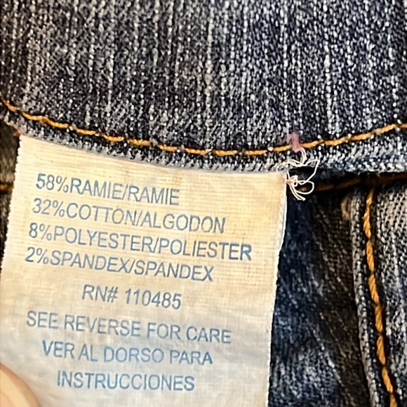 Hip Jeans Capri Embroidered Back Pockets Womens Size 14 Jeans - Picture 10 of 11